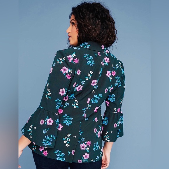 LB Bell Sleeve Blazer Green with Floral One Button - Picture 3 of 3
